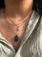 Model draagt de Fiore de ketting